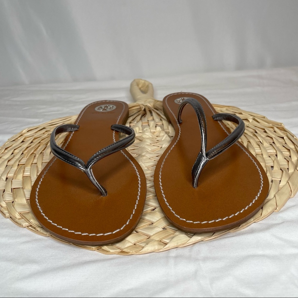 NEW Tory Burch Abitha Flip Flop Sandals 11 Pewter Mirror Metallic Leather Silver - Picture 10 of 10